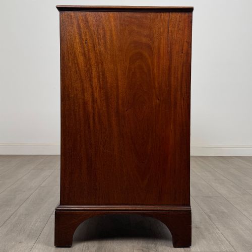 ANTIQUE 18TH CENTURY GEORGIAN CHEST OF DRAWERS IN MAHOGANY - ADDITIONAL PHOTO 2