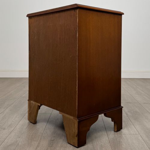 ANTIQUE 20TH CENTURY SMALL CHEST OF DRAWERS IN MAHOGANY - ADDITIONAL PHOTO 5