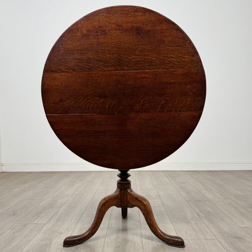 ANTIQUE 18TH CENTURY GEORGIAN TILT TOP TABLE IN GOLDEN OAK - ADDITIONAL PHOTO 2
