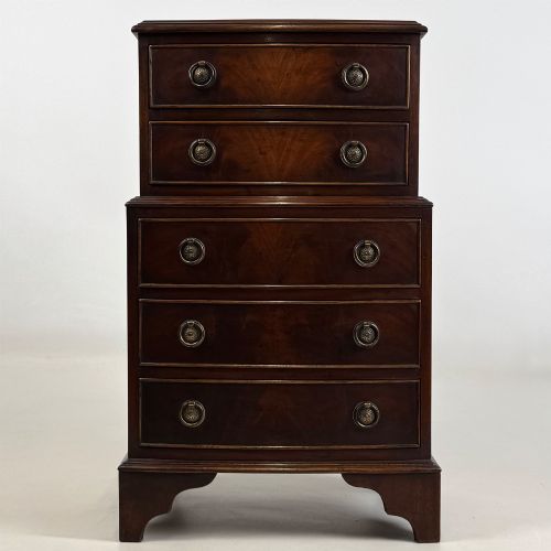 ANTIQUE 20TH CENTURY SMALL CHEST OF DRAWERS IN MAHOGANY