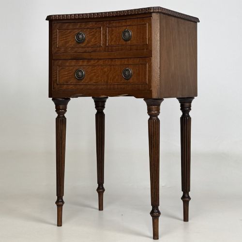ANTIQUE 20TH CENTURY PAIR OF MAHOGANY BEDSIDE CABINETS - ADDITIONAL PHOTO 2