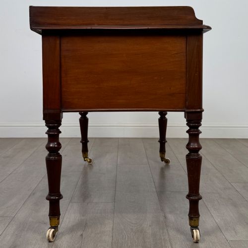 ANTIQUE 19TH CENTURY VICTORIAN WRITING TABLE IN MAHOGANY - ADDITIONAL PHOTO 6