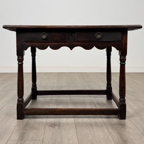 ANTIQUE 18TH CENTURY GEORGIAN SIDE TABLE IN OAK