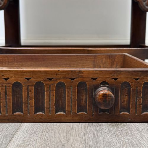 ANTIQUE 20TH CENTURY GOOD QUALITY CARVED OAK CUPBOARD - ADDITIONAL PHOTO 11