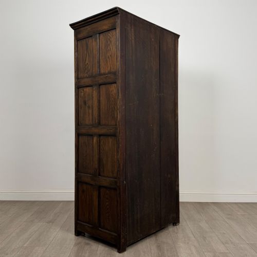 ANTIQUE 20TH CENTURY FINE QUALITY SMALL OAK WARDROBE - ADDITIONAL PHOTO 4