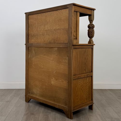 ANTIQUE 20TH CENTURY SMALL GOLDEN OAK COURT CUPBOARD - ADDITIONAL PHOTO 6