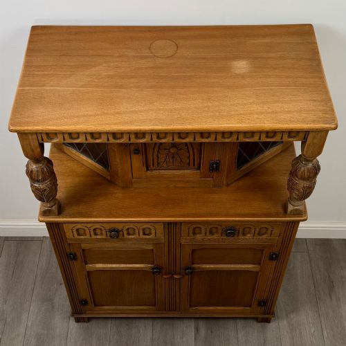 ANTIQUE 20TH CENTURY SMALL GOLDEN OAK COURT CUPBOARD - ADDITIONAL PHOTO 9