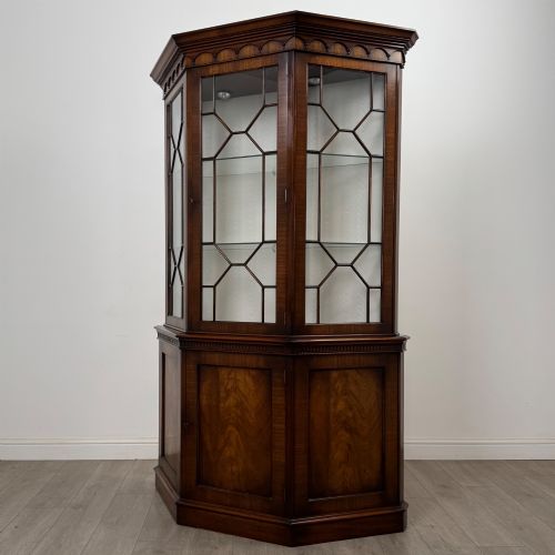 ANTIQUE 20TH CENTURY UNUSUAL DISPLAY CABINET IN MAHOGANY - ADDITIONAL PHOTO 2