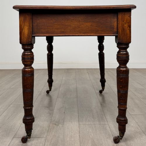 ANTIQUE 20TH CENTURY EDWARDIAN WRITING TABLE IN OAK - ADDITIONAL PHOTO 2
