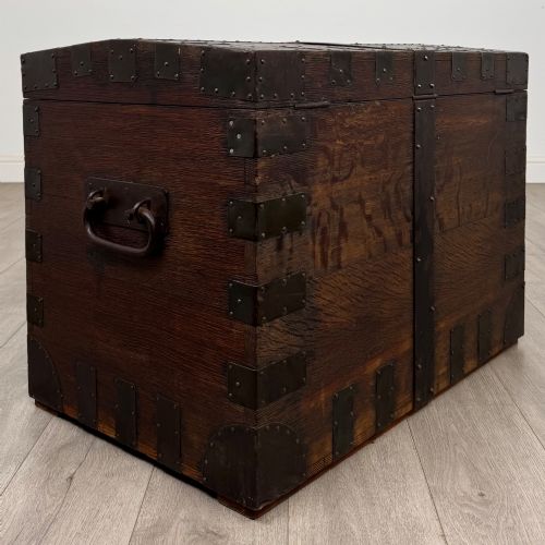 ANTIQUE 19TH CENTURY IRON BOUND VICTORIAN SILVER CHEST IN OAK - ADDITIONAL PHOTO 3