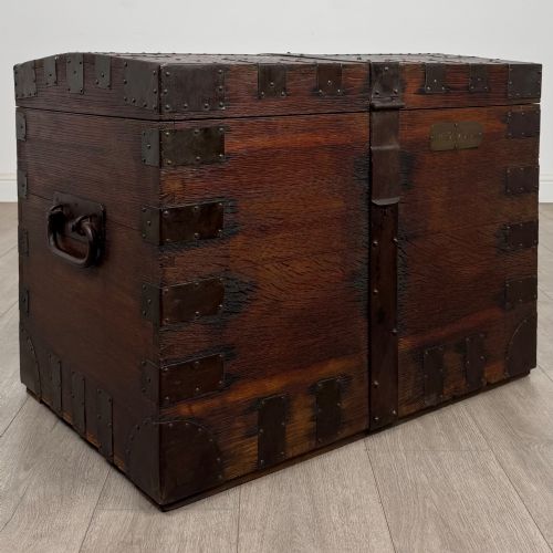 ANTIQUE 19TH CENTURY IRON BOUND VICTORIAN SILVER CHEST IN OAK - ADDITIONAL PHOTO 7