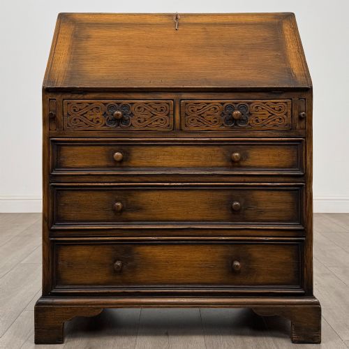 ANTIQUE 20TH CENTURY JACOBEAN STYLE BUREAU IN OAK