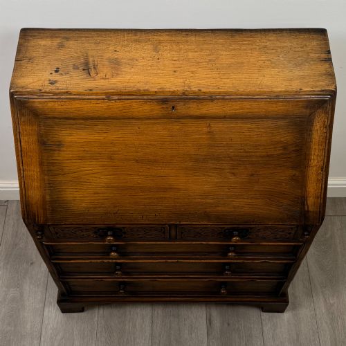 ANTIQUE 20TH CENTURY JACOBEAN STYLE BUREAU IN OAK - ADDITIONAL PHOTO 9
