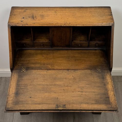 ANTIQUE 20TH CENTURY JACOBEAN STYLE BUREAU IN OAK - ADDITIONAL PHOTO 10