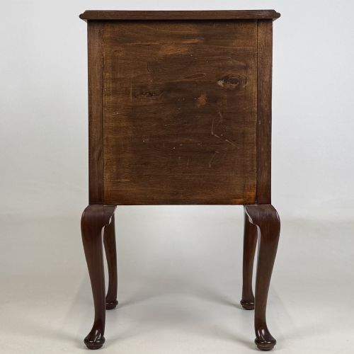 ANTIQUE 20TH CENTURY PAIR OF MAHOGANY BEDSIDE CABINETS - ADDITIONAL PHOTO 6