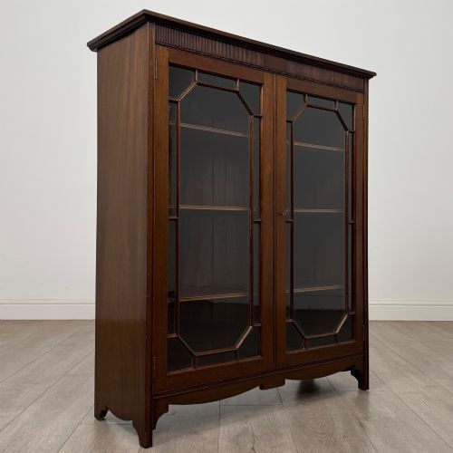 ANTIQUE 20TH CENTURY DISPLAY CABINET BY WARRING GILLOWS LTD - ADDITIONAL PHOTO 8