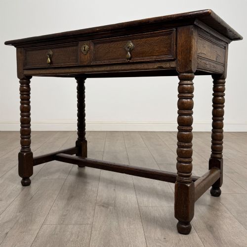 ANTIQUE 18TH CENTURY GEORGIAN BOBBIN TURNED WRITING TABLE IN OAK - ADDITIONAL PHOTO 1