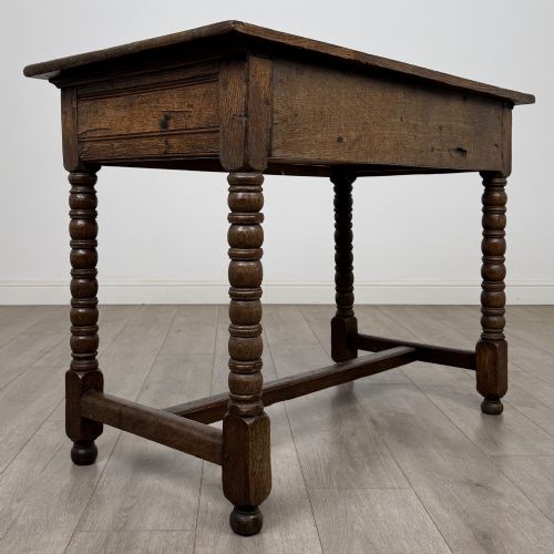 ANTIQUE 18TH CENTURY GEORGIAN BOBBIN TURNED WRITING TABLE IN OAK - ADDITIONAL PHOTO 3