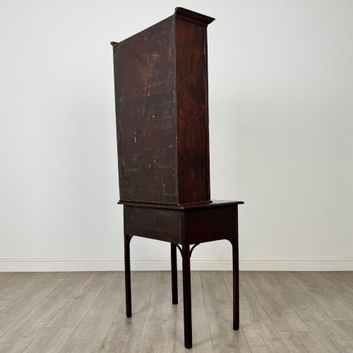 ANTIQUE 18TH CENTURY GEORGIAN DISPLAY CABINET IN MAHOGANY - ADDITIONAL PHOTO 6