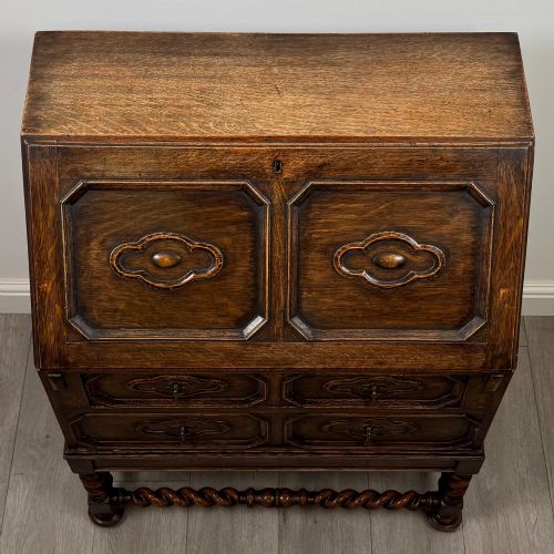ANTIQUE 20TH CENTURY JACOBEAN STYLE BUREAU IN OAK - ADDITIONAL PHOTO 9
