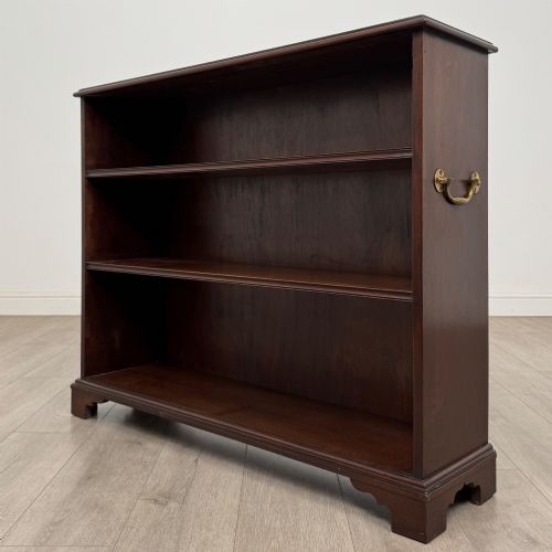 ANTIQUE 18TH CENTURY GEORGIAN OPEN BOOKCASE IN MAHOGANY - ADDITIONAL PHOTO 2
