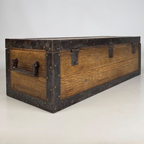ANTIQUE 20TH CENTURY OAK STORAGE BOX OF FINE QUALITY - ADDITIONAL PHOTO 3