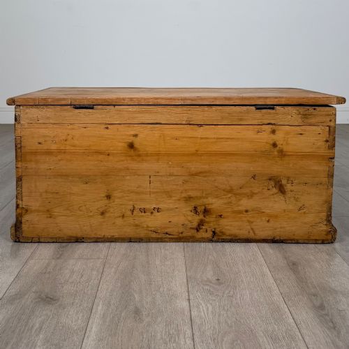 ANTIQUE 19TH CENTURY VICTORIAN BLANKET BOX IN PINE - ADDITIONAL PHOTO 4