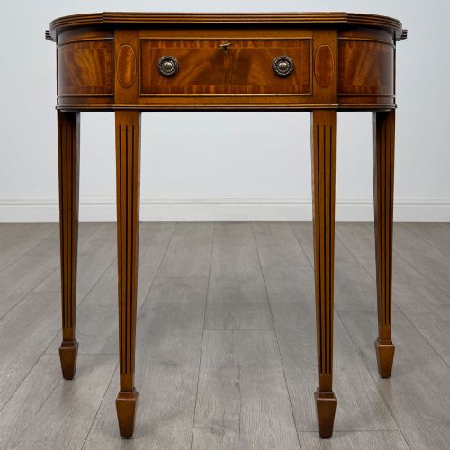 antique 20th century mahogany side table by e g hudson - CATEGORY: ANTIQUE TABLES - DATED EDWARDIAN