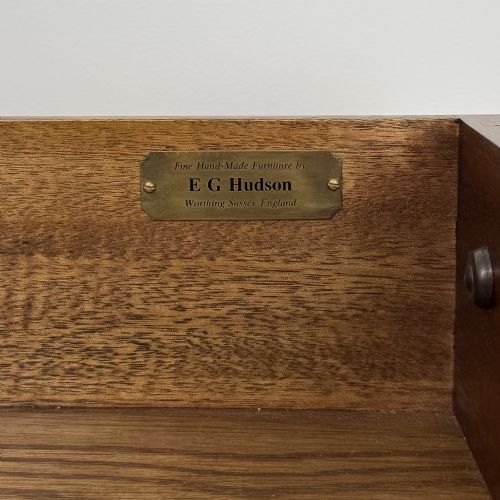 ANTIQUE 20TH CENTURY MAHOGANY SIDE TABLE BY E G HUDSON - ADDITIONAL PHOTO 11