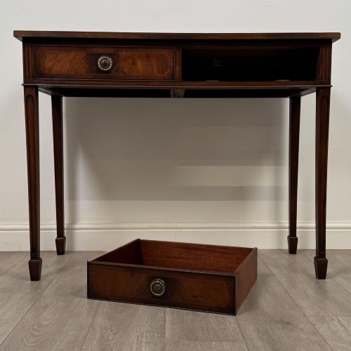ANTIQUE 20TH CENTURY GOOD QUALITY WRITING TABLE IN MAHOGANY - ADDITIONAL PHOTO 9