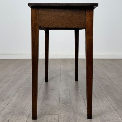 ANTIQUE 18TH CENTURY GEORGIAN WRITING TABLE IN OAK - ADDITIONAL PHOTO 2