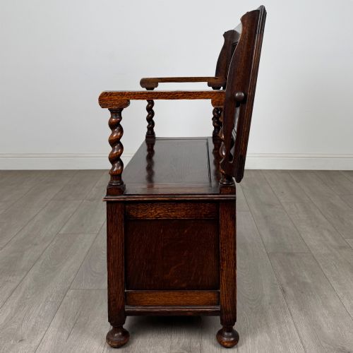 ANTIQUE 20TH CENTURY EDWARDIAN MONKS BENCH IN OAK - ADDITIONAL PHOTO 3