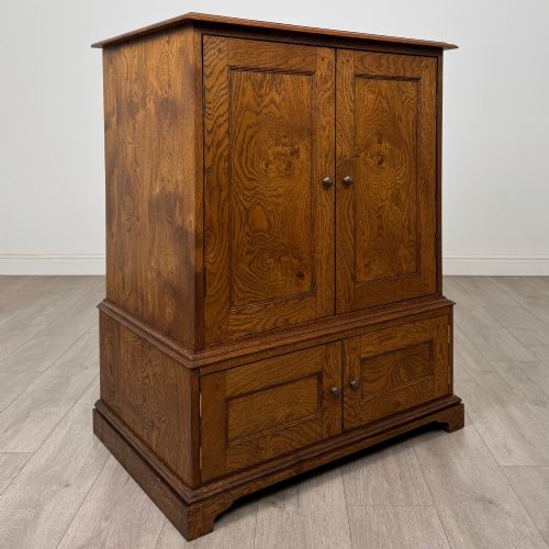 ANTIQUE 20TH CENTURY FINE QUALITY CUPBOARD IN BURR OAK - ADDITIONAL PHOTO 8