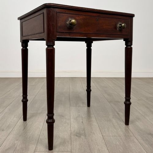 ANTIQUE 18TH CENTURY GEORGIAN SIDE TABLE IN MAHOGANY - ADDITIONAL PHOTO 7