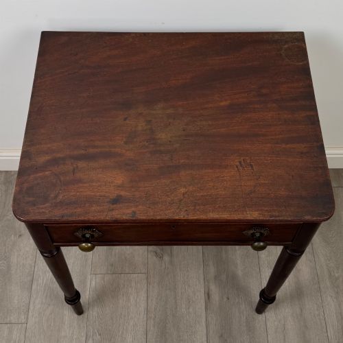ANTIQUE 18TH CENTURY GEORGIAN SIDE TABLE IN MAHOGANY - ADDITIONAL PHOTO 8