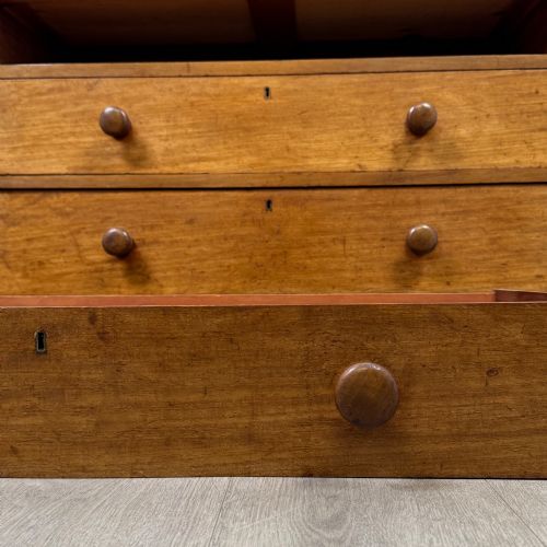 ANTIQUE 19TH CENTURY VICTORIAN CHEST OF DRAWERS IN MAHOGANY - ADDITIONAL PHOTO 10
