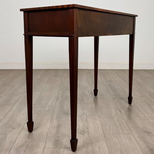 ANTIQUE 20TH CENTURY SERPENTINE WRITING TABLE IN MAHOGANY - ADDITIONAL PHOTO 3