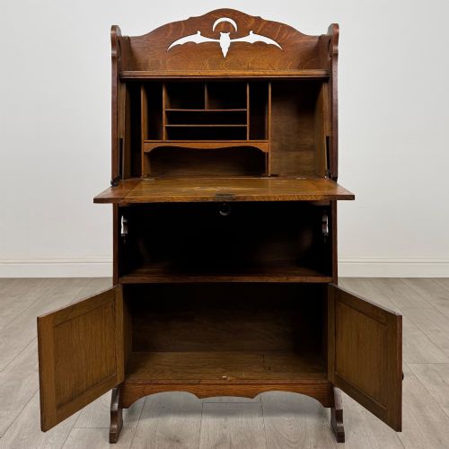 ANTIQUE 20TH CENTURY ARTS CRAFTS BUREAU IN OAK - ADDITIONAL PHOTO 2