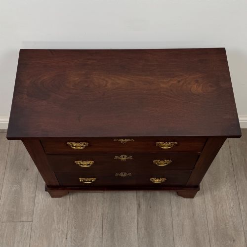 ANTIQUE 18TH CENTURY SMALL GEORGIAN CHEST OF DRAWERS - ADDITIONAL PHOTO 8