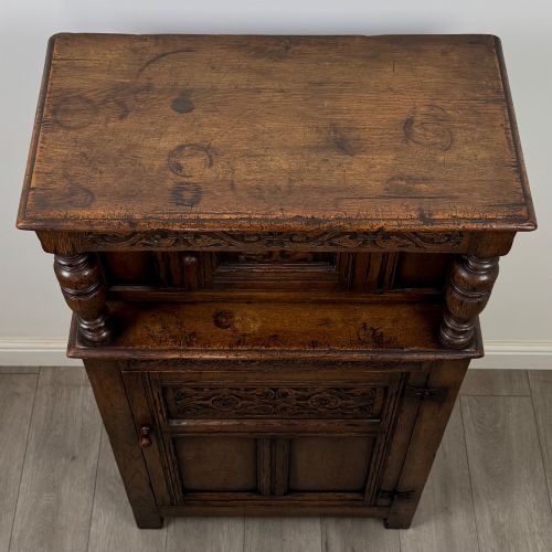 ANTIQUE 20TH CENTURY NARROW COURT CUPBOARD IN OAK - ADDITIONAL PHOTO 9