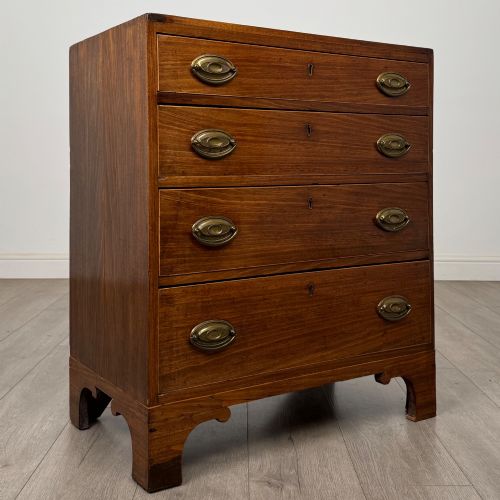 ANTIQUE 18TH CENTURY SMALL GEORGIAN CHEST OF DRAWERS IN MAHOGANY - ADDITIONAL PHOTO 7