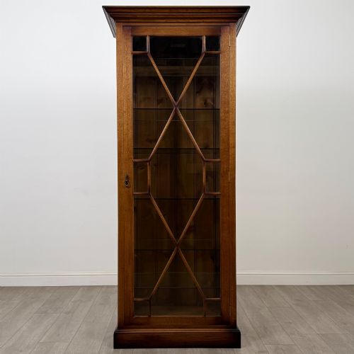 ANTIQUE 20TH CENTURY GLAZED DISPLAY CABINET IN OAK - ADDITIONAL PHOTO 1