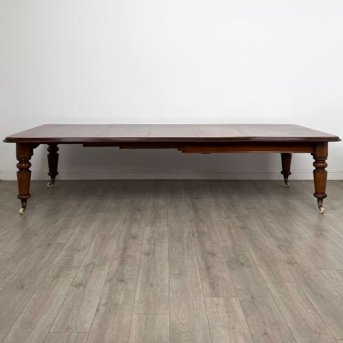 ANTIQUE 19TH CENTURY LARGE VICTORIAN DINING TABLE IN MAHOGANY