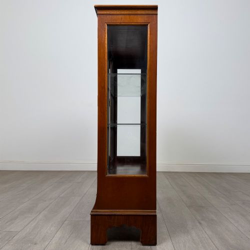 ANTIQUE 20TH CENTURY DISPLAY CABINET IN BURR WALNUT - ADDITIONAL PHOTO 3