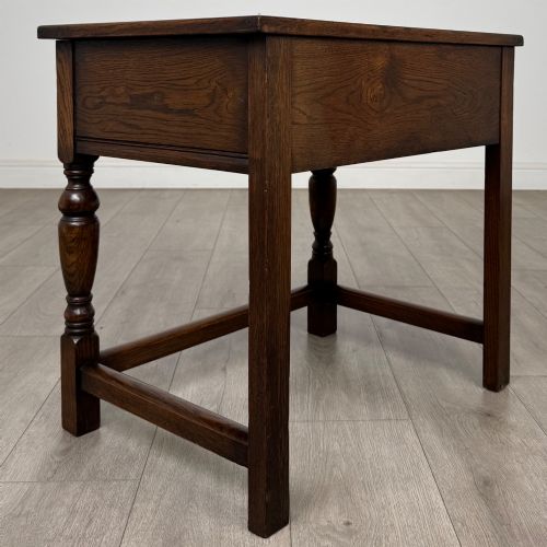 ANTIQUE 20TH CENTURY JACOBEAN STYLE SIDE TABLE IN OAK - ADDITIONAL PHOTO 3