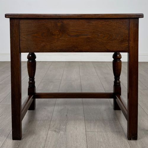 ANTIQUE 20TH CENTURY JACOBEAN STYLE SIDE TABLE IN OAK - ADDITIONAL PHOTO 4