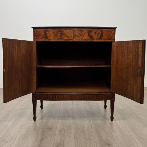 ANTIQUE 18TH CENTURY GEORGIAN CUPBOARD IN MAHOGANY - ADDITIONAL PHOTO 1