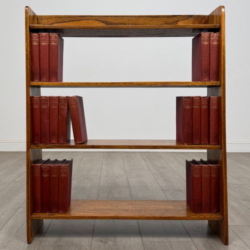 ANTIQUE 20TH CENTURY OPEN BOOKCASE IN GOLDEN OAK