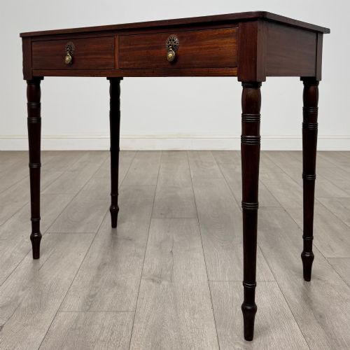 ANTIQUE 18TH CENTURY GEORGIAN WRITING TABLE IN MAHOGANY - ADDITIONAL PHOTO 1