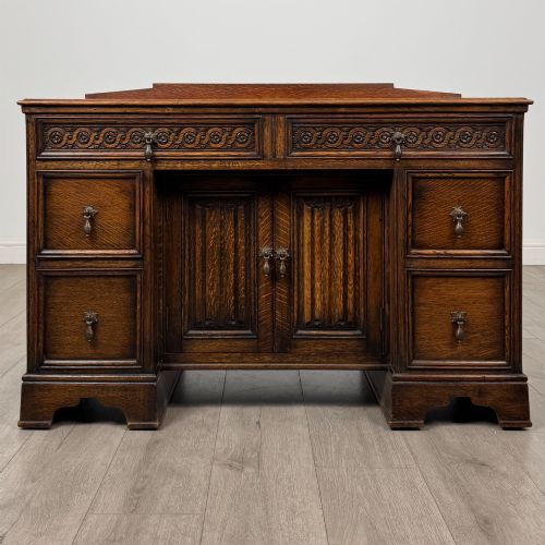 ANTIQUE 20TH CENTURY CARVED EDWARDIAN DESK IN OAK